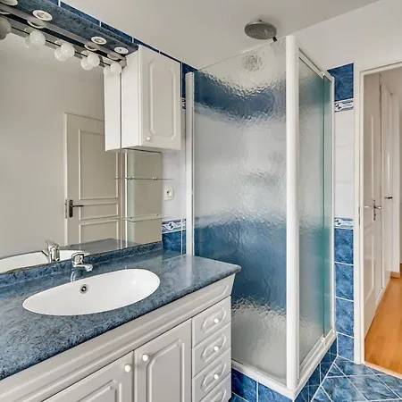 Apartment Le Saint-eloi Luxury Private Parking With Ac 6 Pers Old Town